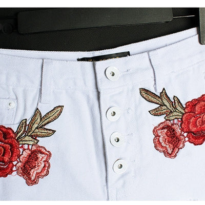 Floral short jeans With 3D Embroidery Buttons